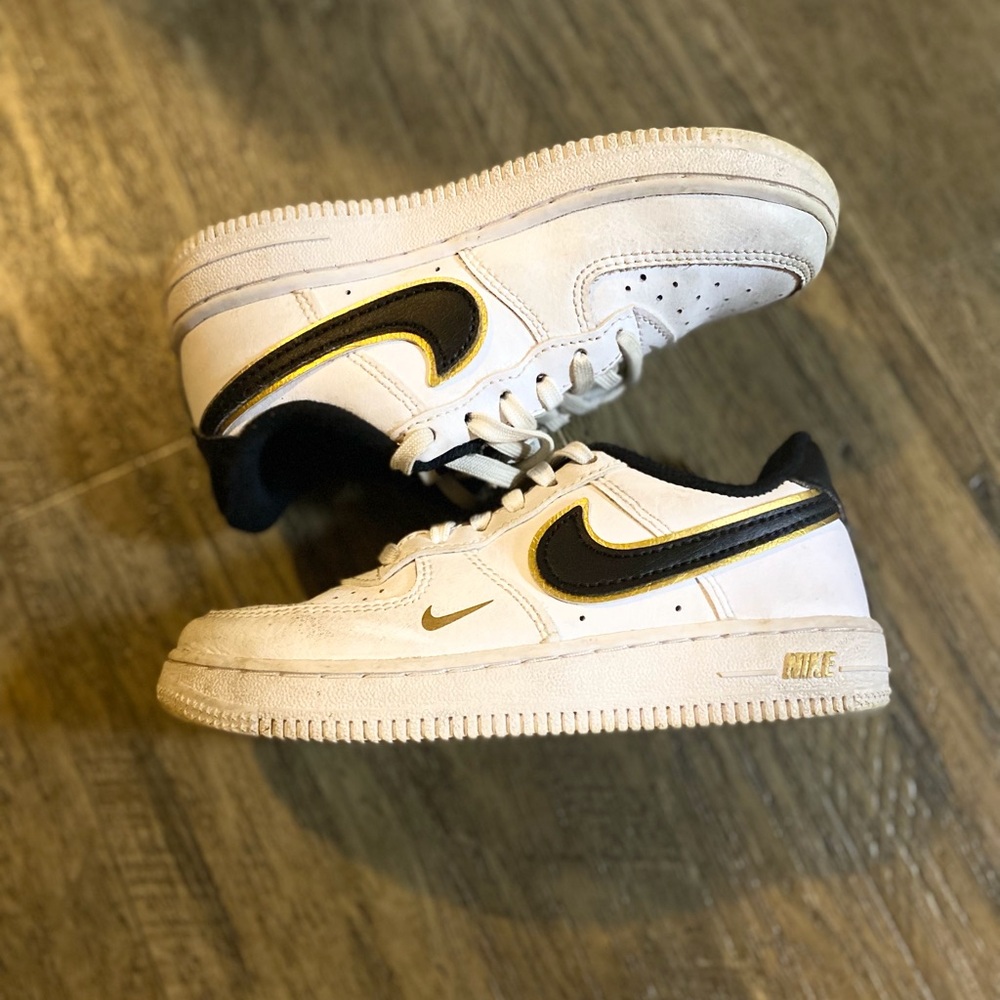 Boy’s Air Force 1s
